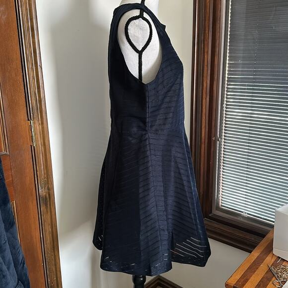 Banana Republic | Maritime Cocktail Dress Size 12P NWT - Picture 4 of 14